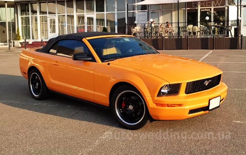 Кабріолет на весілля Ford Mustang GT orange