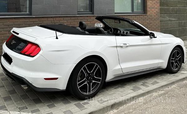 Кабріолет на весілля Ford Mustang GT 2.3 білий