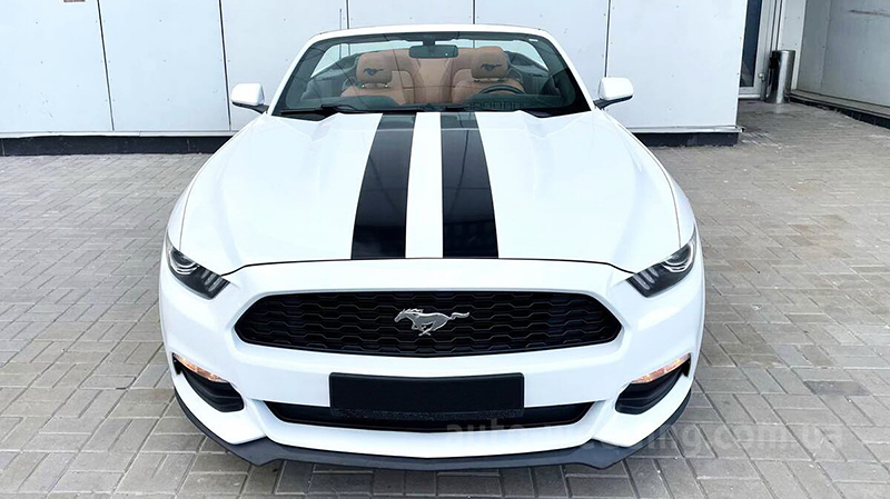 Кабріолет на весілля Ford Mustang GT білий