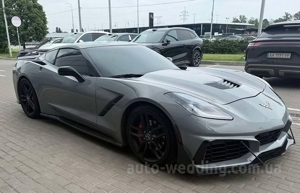Оренда кабріолета Chevrolete Corvette Targa на весілля, відеозйомки, фотосесії з водієм у Києві