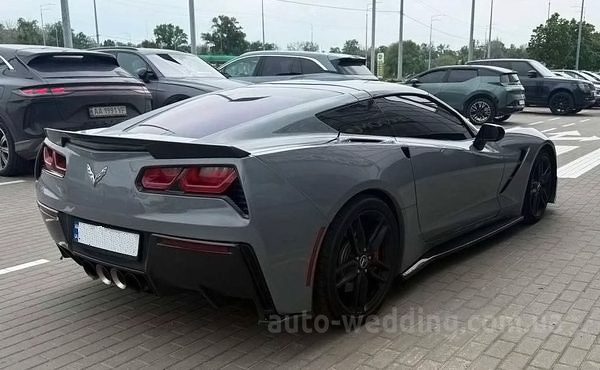 Оренда кабріолета Chevrolete Corvette Targa на весілля, відеозйомки, фотосесії з водієм у Києві