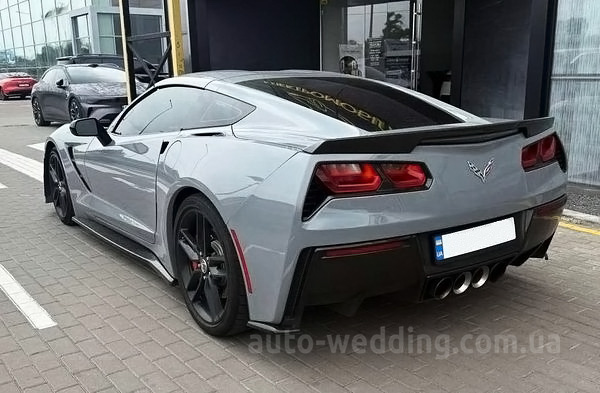 Оренда кабріолета Chevrolete Corvette Targa на весілля, відеозйомки, фотосесії з водієм у Києві