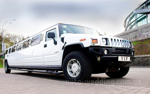 Прокат лімузина Hummer H2 Classic на весілля