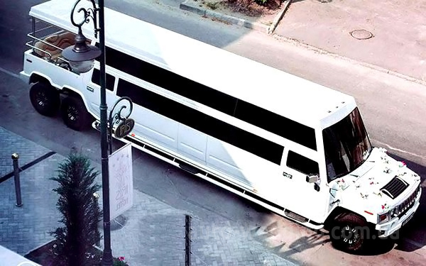 Прокат лімузина Mega Hummer Disco H2