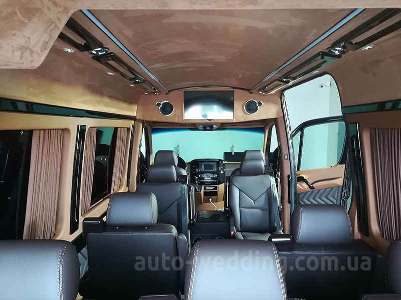 Оренда мікроавтобуса Mercedes Sprinter VIP 8 місць на весілля у Києві