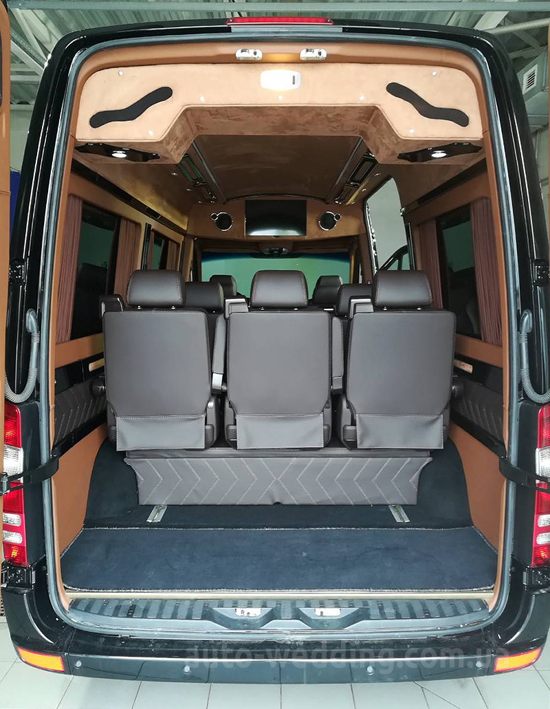 Оренда мікроавтобуса Mercedes Sprinter VIP 8 місць на весілля у Києві