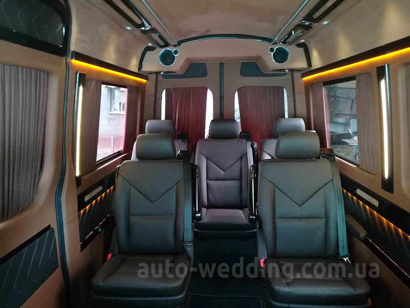 Оренда мікроавтобуса Mercedes Sprinter VIP 8 місць на весілля у Києві
