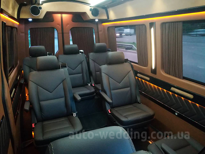 Оренда мікроавтобуса Mercedes Sprinter VIP 8 місць на весілля у Києві