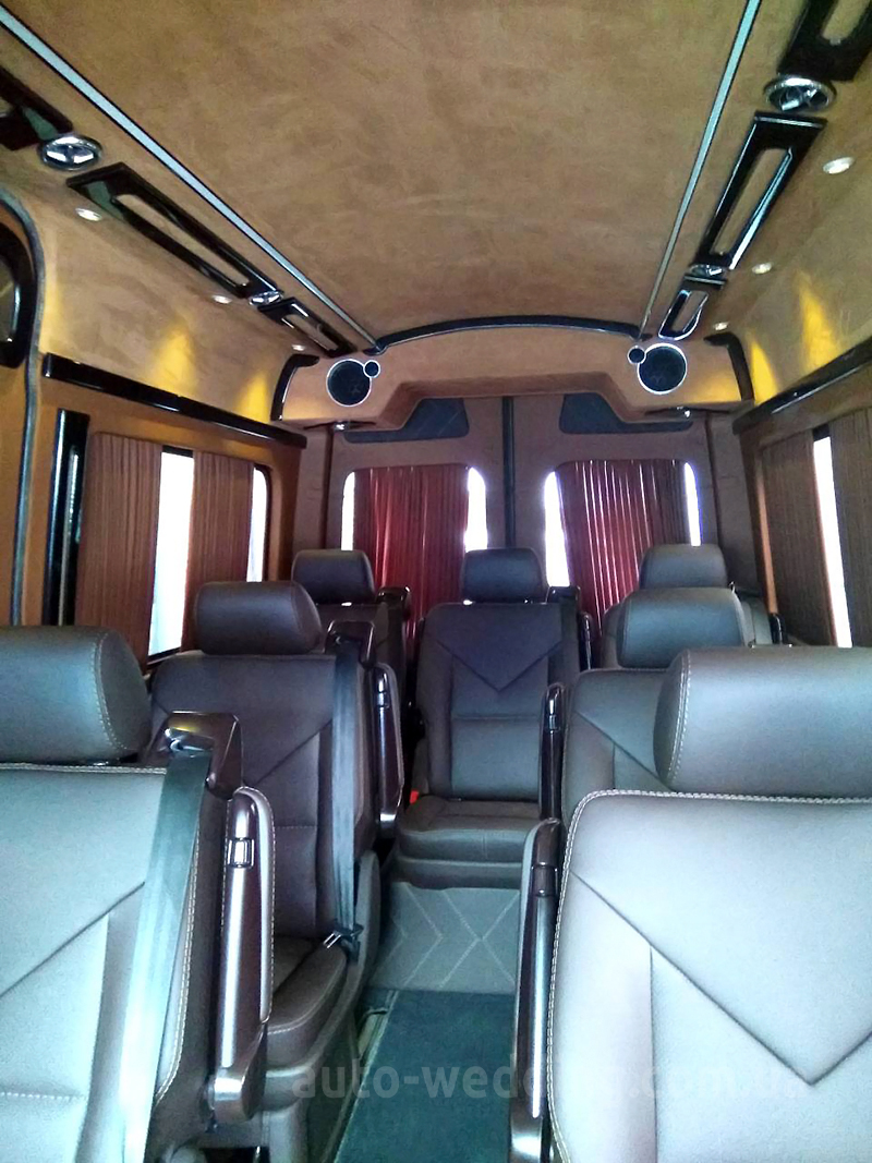 Оренда мікроавтобуса Mercedes Sprinter VIP 8 місць на весілля у Києві