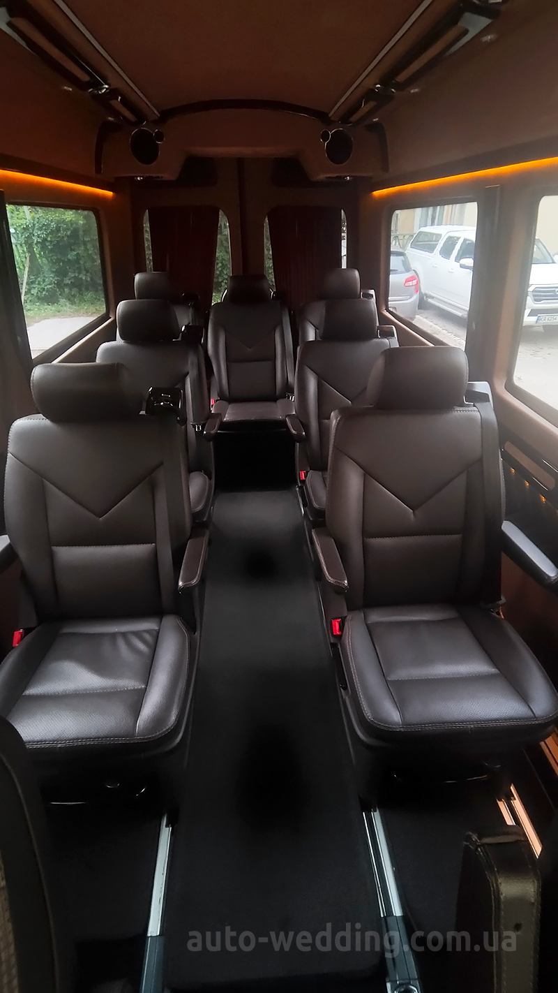 Оренда мікроавтобуса Mercedes Sprinter 8 місць на весілля у Києві