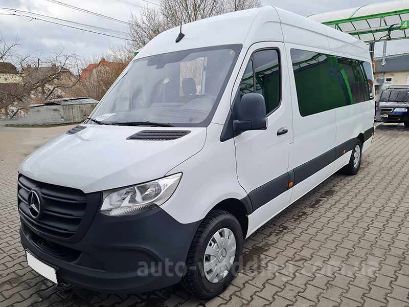 Оренда мікроавтобуса Mercedes Sprinter 12 місць на весілля у Києві