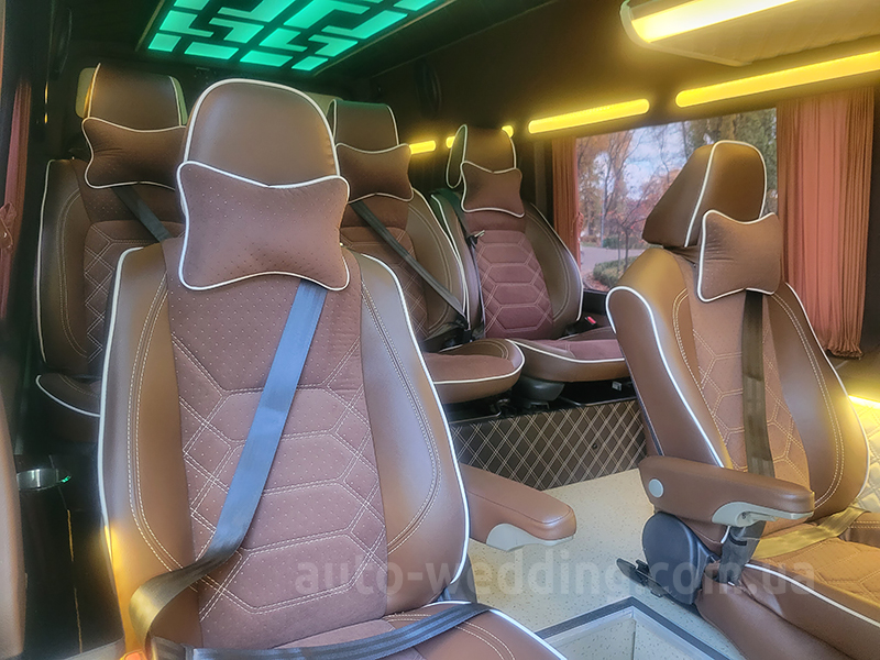 Мікроавтобус на весілля Mercedes Sprinter VIP 8-12 місць білий на весілля у Києві