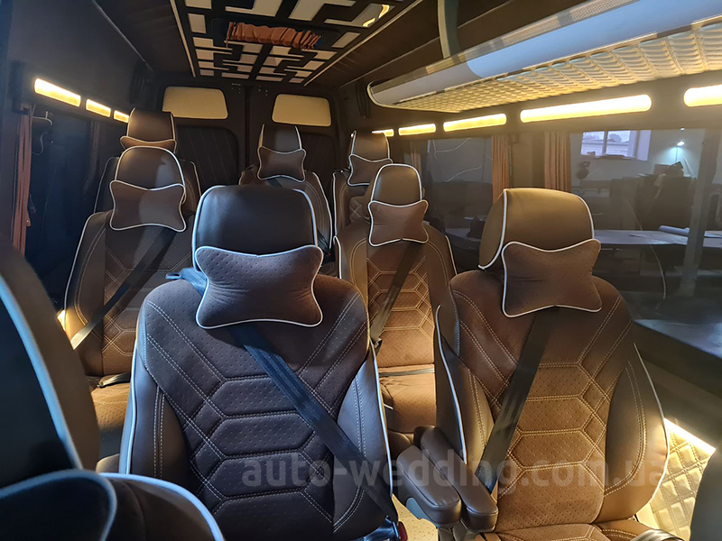 Мікроавтобус на весілля Mercedes Sprinter VIP 8-12 місць білий на весілля у Києві