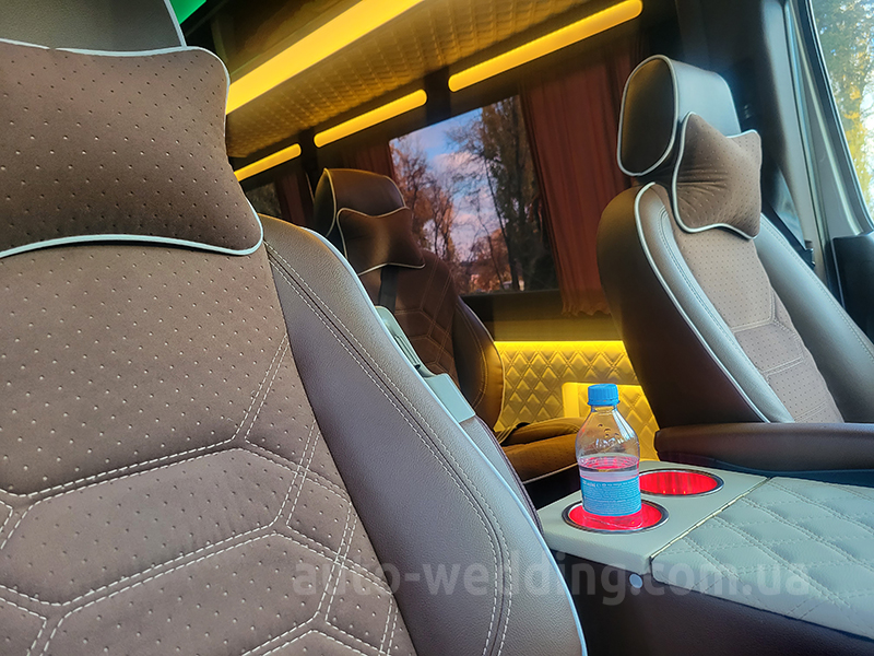 Мікроавтобус на весілля Mercedes Sprinter VIP 8-12 місць білий на весілля у Києві