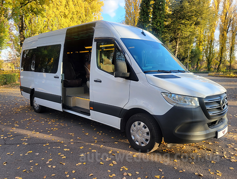 Мікроавтобус на весілля Mercedes Sprinter VIP 8-12 місць білий на весілля у Києві