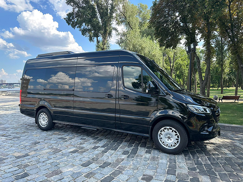 Оренда мікроавтобуса Mercedes Sprinter VIP 2021 8 місць на весілля