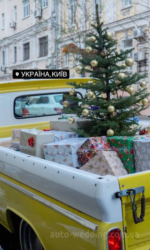 Ретро пікап GMC Food Truck оренда на зйомки реклами, відеокліпів, фотосесій і для фотозон у Києві