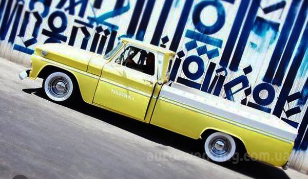 Ретро пікап GMC Food Truck оренда на зйомки реклами, відеокліпів, фотосесій і для фотозон у Києві
