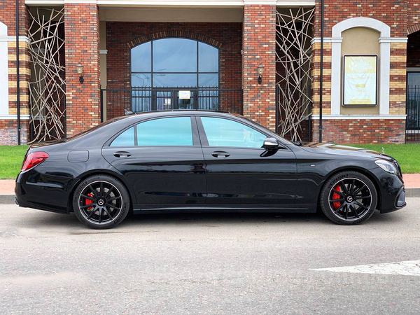 Прокат авто на весілля Mercedes W222 S63 AMG 4MATIC Restyling