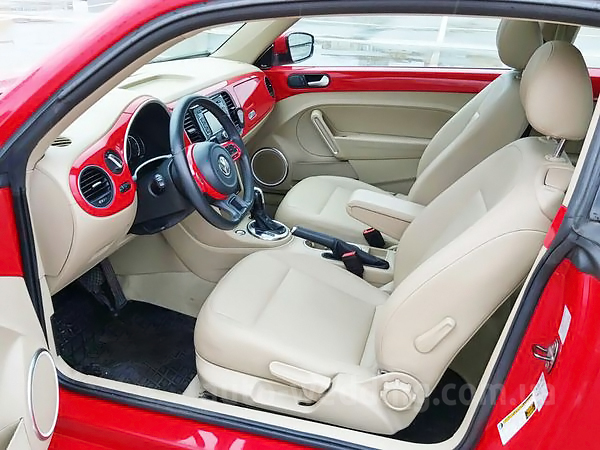 Авто на весілля Volkswagen Beetle червоний у Києві