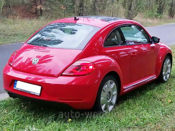 Авто на весілля Volkswagen Beetle червоний у Києві