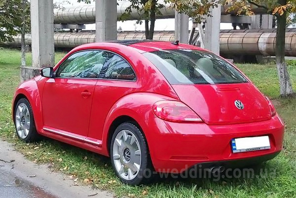 Авто на весілля Volkswagen Beetle червоний у Києві