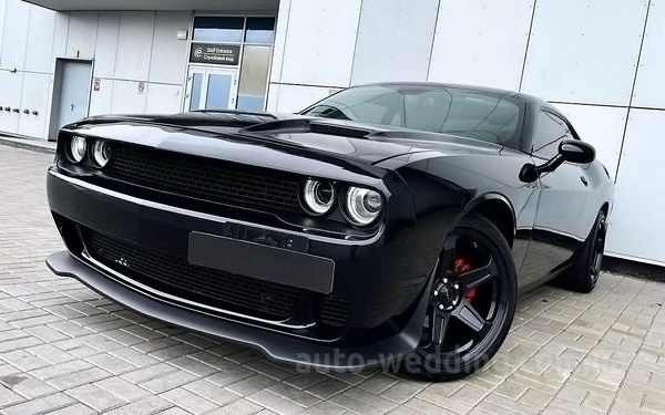 Авто на весілля Dodge Challenger 3.6 чорний з водієм у Києві
