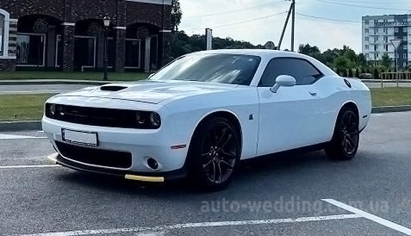 Авто на весілля Dodge Challenger білий з водієм у Києві