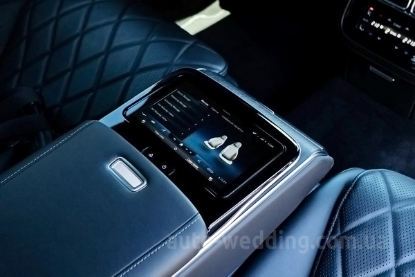 Оренда автомобіля на весілля Mercedes-Benz W223 400d 4MATIC S-class з водієм у Києві