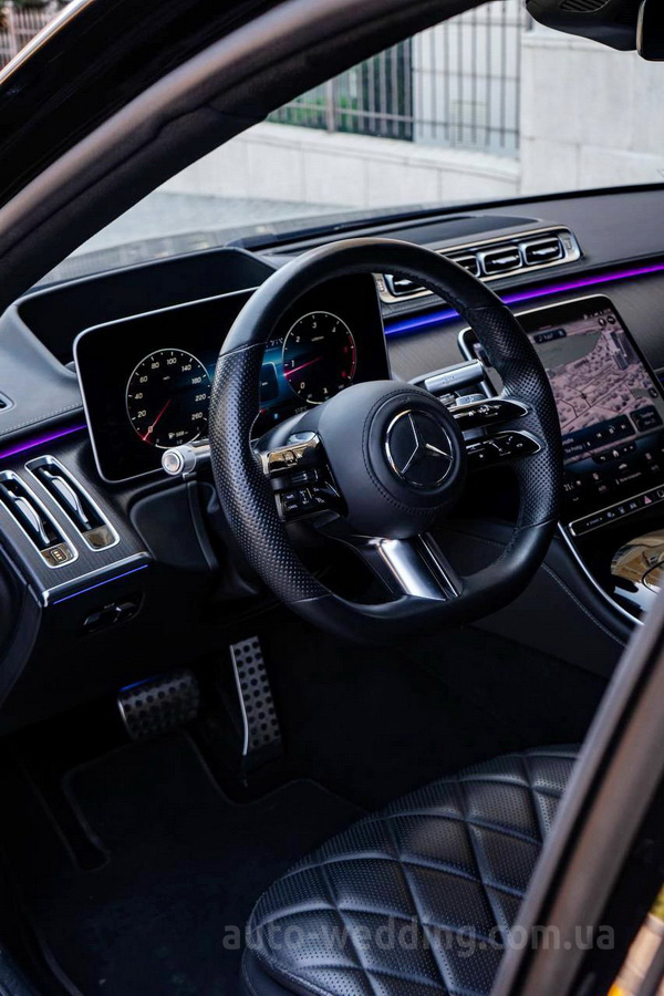 Оренда автомобіля на весілля Mercedes-Benz W223 400d 4MATIC S-class з водієм у Києві