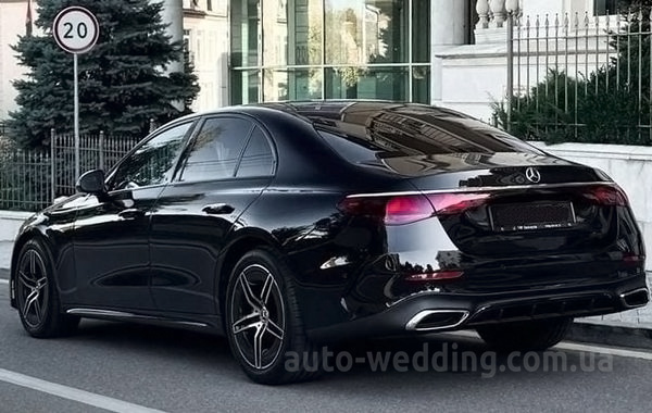 Оренда автомобіля Мерседес W214 на весілля з водієм у Києві