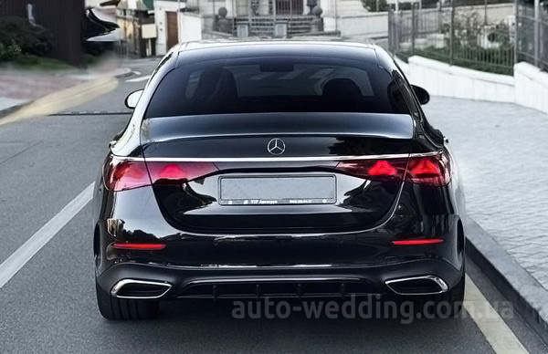 Оренда автомобіля Мерседес W214 на весілля з водієм у Києві