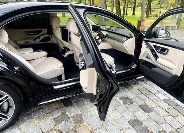 Оренда автомобіля на весілля Mercedes-Benz W223 S560 AMG S-class vip з водієм у Києві