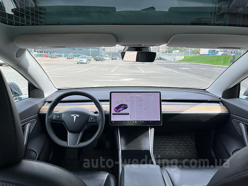 Авто на весілля TESLA Model 3  3 Long range з водієм у Києві