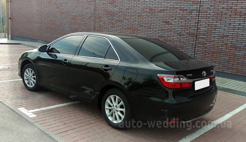 Авто на весілля Toyota Camry V55 чорна