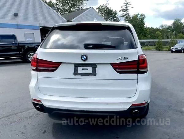 Позашляховик на весілля BMW X5 білий джип