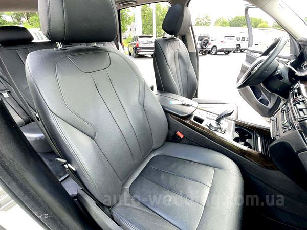 Позашляховик на весілля BMW X5 білий джип