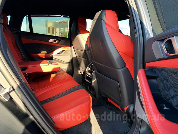 Позашляховик джип на весілля BMW X6 M50d Competition