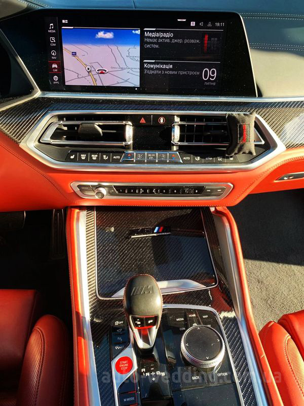Позашляховик джип на весілля BMW X6 M50d Competition