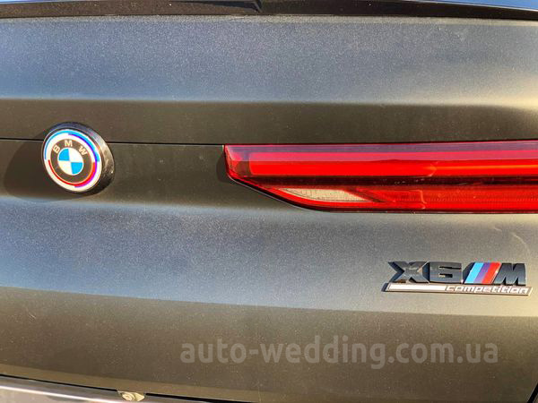 Позашляховик джип на весілля BMW X6 M50d Competition