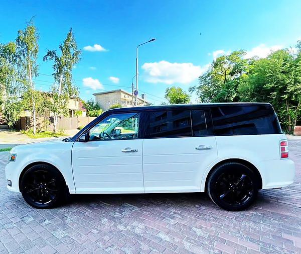 Позашляховик джип на весілля Ford Flex