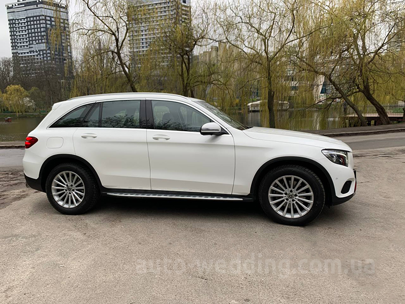 Позашляховик джип на весілля Mercedes Benz GLС 250d білий