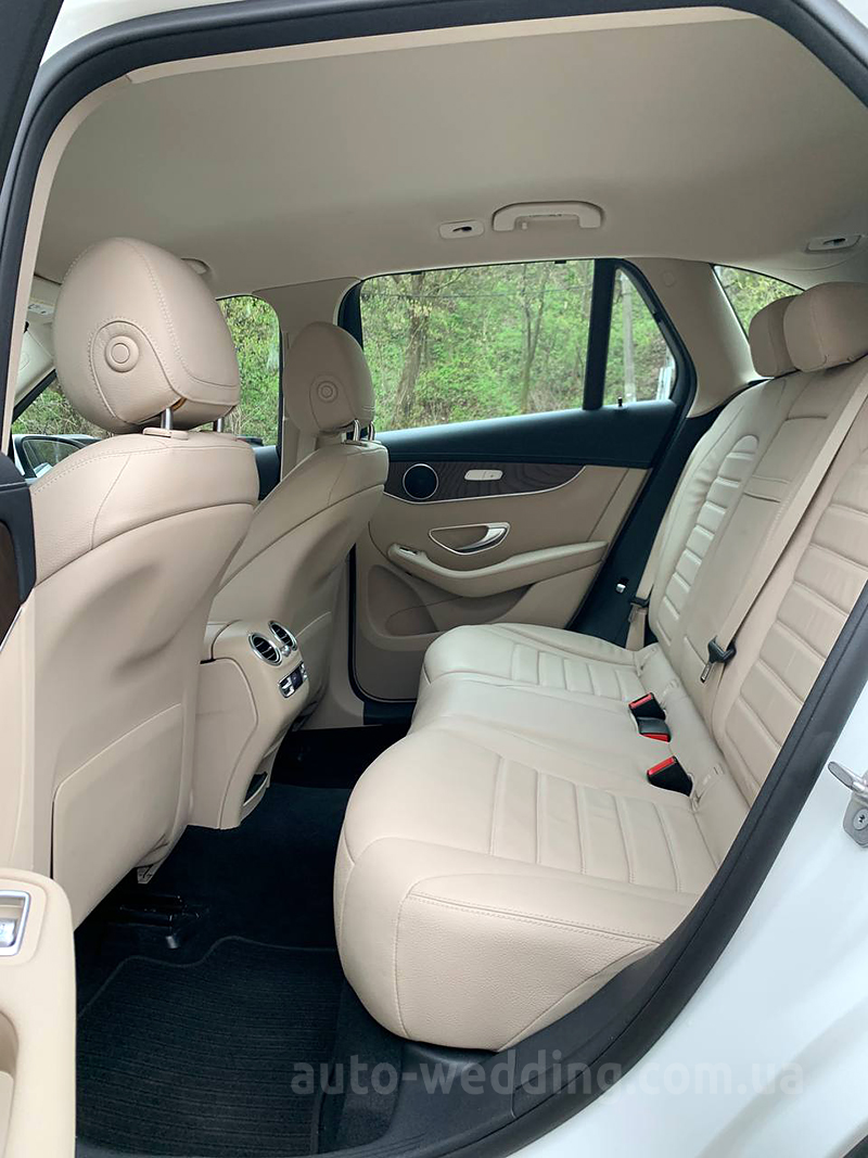 Позашляховик джип на весілля Mercedes Benz GLС 250d білий