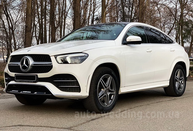 Позашляховик джип на весілля Mercedes-Benz AMG GLE Coupe білий