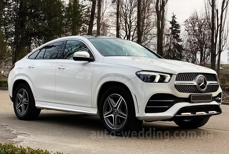 Позашляховик джип на весілля Mercedes-Benz AMG GLE Coupe білий