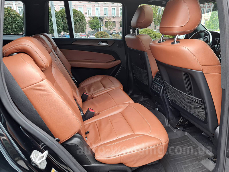 Позашляховик джип на весілля Mercedes Benz GLS 350d AMG 4MATIC чорний 6 місць у Києві