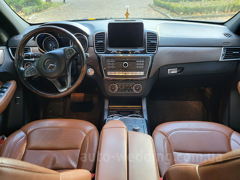 Позашляховик джип на весілля Mercedes Benz GLS 350d AMG 4MATIC чорний 6 місць у Києві