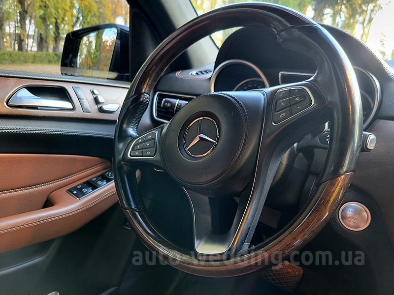 Позашляховик джип на весілля Mercedes Benz GLS 350d AMG 4MATIC чорний 6 місць у Києві