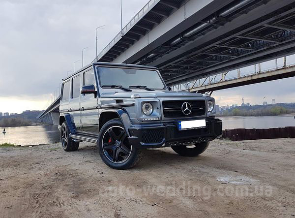 Джип на весілля гелік Mercedes Gelentwagen G63 AMG кубик silver з водієм у Києві