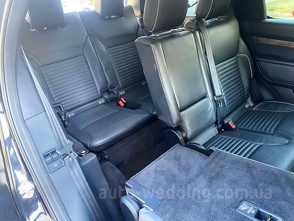 Позашляховик джип на весілля Land Rover Discovery чорний
